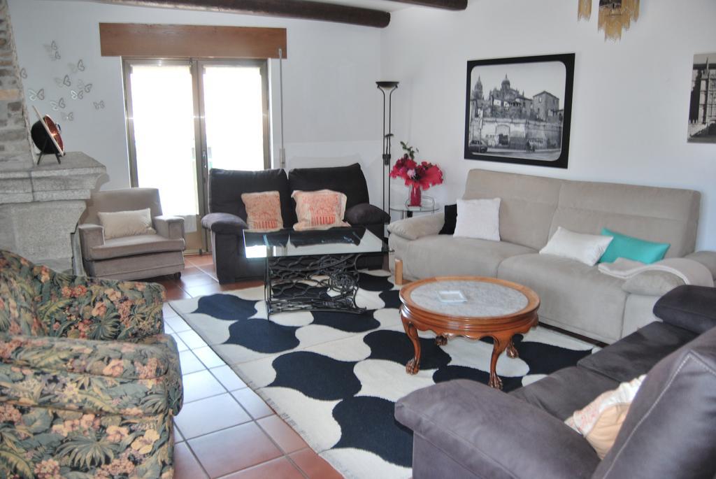 Casa Rural La Cuadraa Linares de Riofrío Dış mekan fotoğraf